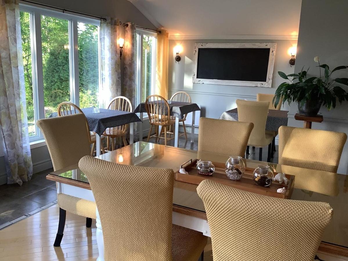 Les Saisons Du Fleuve Bed and Breakfast Lotbiniere Exterior foto